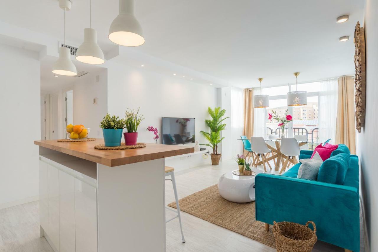 Stunning Spacious City Apartment With Free Parking مالقة المظهر الخارجي الصورة