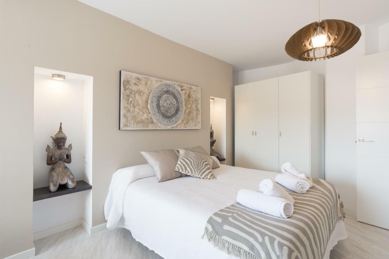 Stunning Spacious City Apartment With Free Parking مالقة المظهر الخارجي الصورة